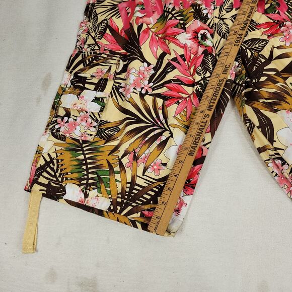 Another Hype Piece Shorts Sz 38 Mens AHP Hawaiian Colorful Floral Bermudas Y2k - Picture 4 of 16